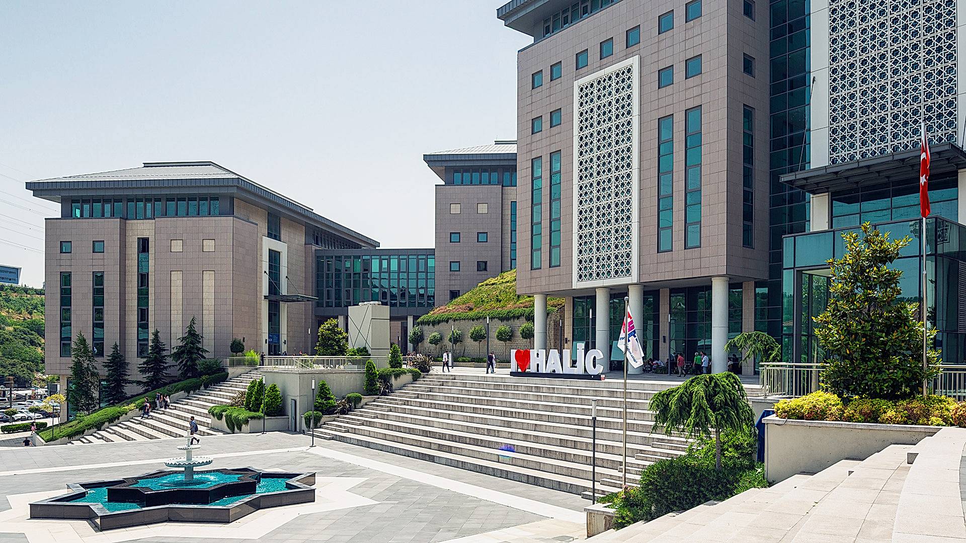 Haliç Üniversitesi Projesi