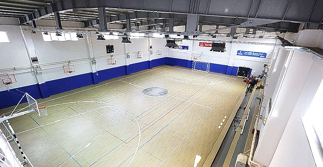 İBB Çavuşbaşı Çok Programlı Lisesi Kapalı Spor Salonu